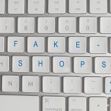 Tastatur mit Beschriftung: Fake-Shops